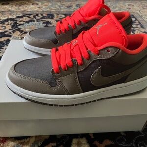 Womens Air Jordan 1 SE